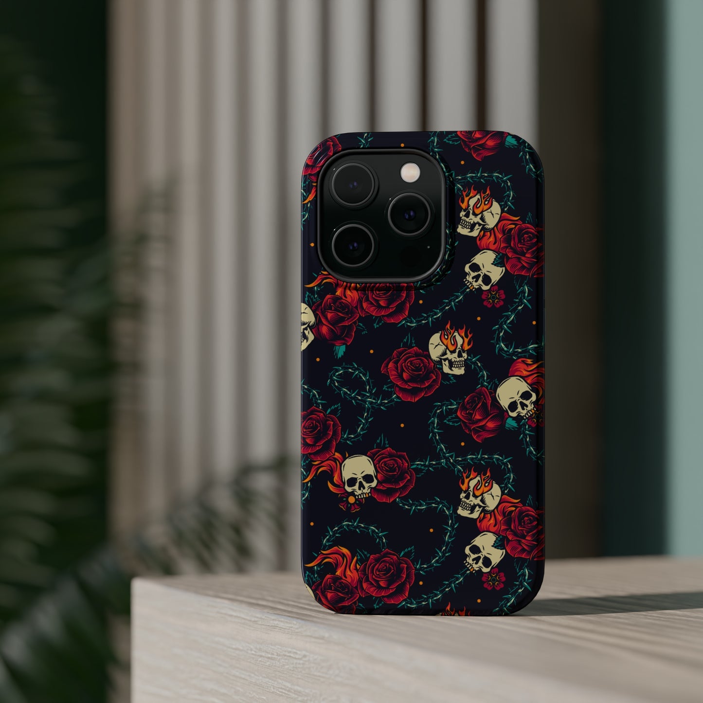 Skulls & Roses MagSafe Tough Case
