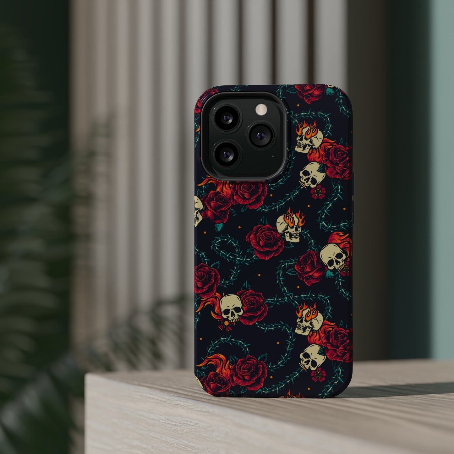 Skulls & Roses MagSafe Tough Case