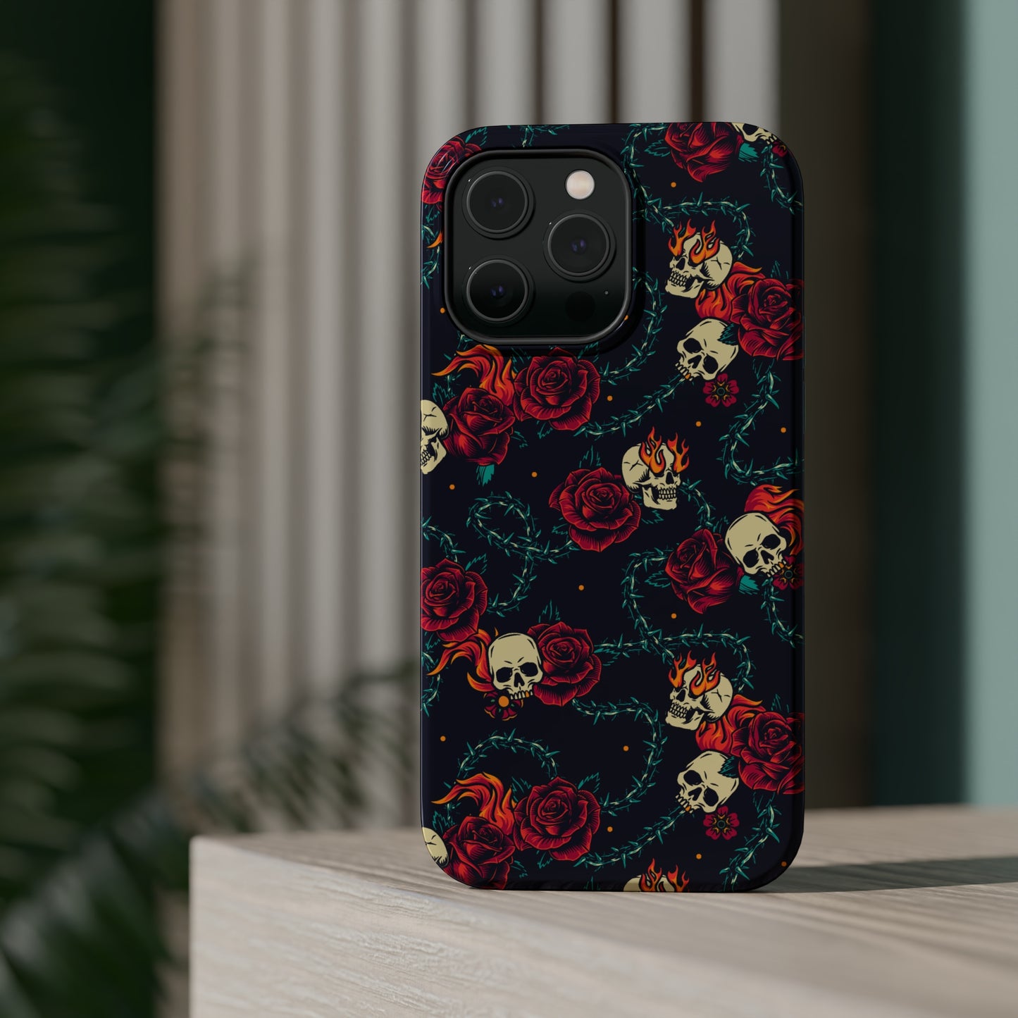 Skulls & Roses MagSafe Tough Case