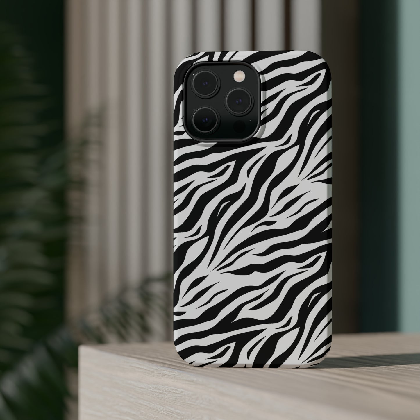 White Bengal Tiger MagSafe Tough Case