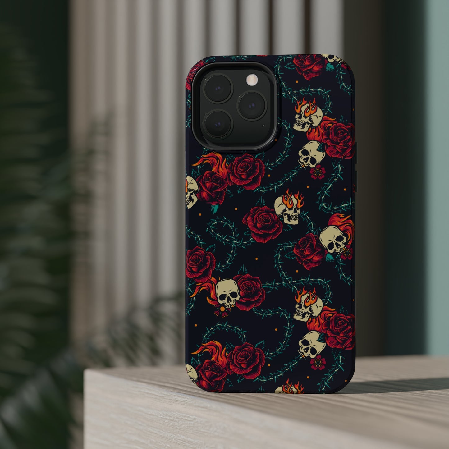 Skulls & Roses MagSafe Tough Case