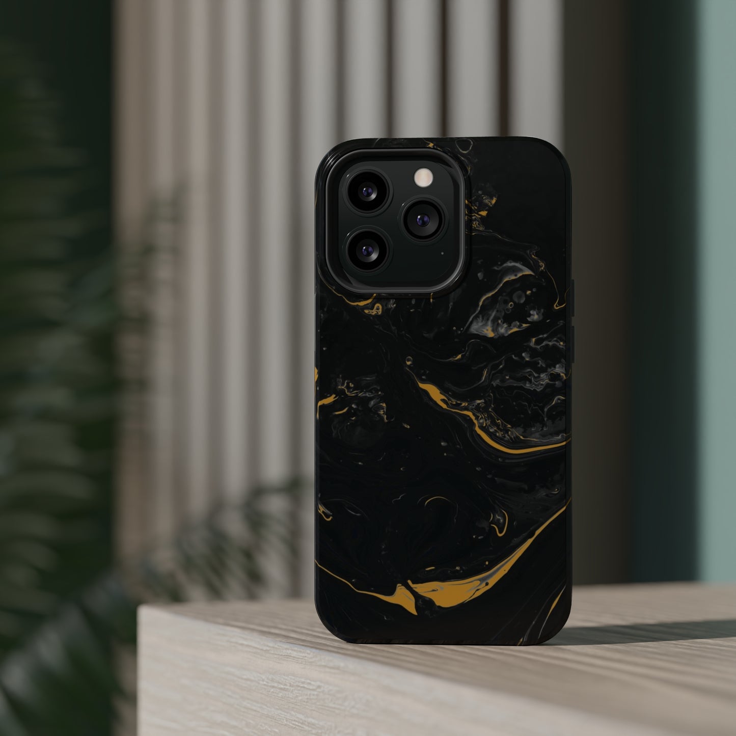 Noir MagSafe Tough Case