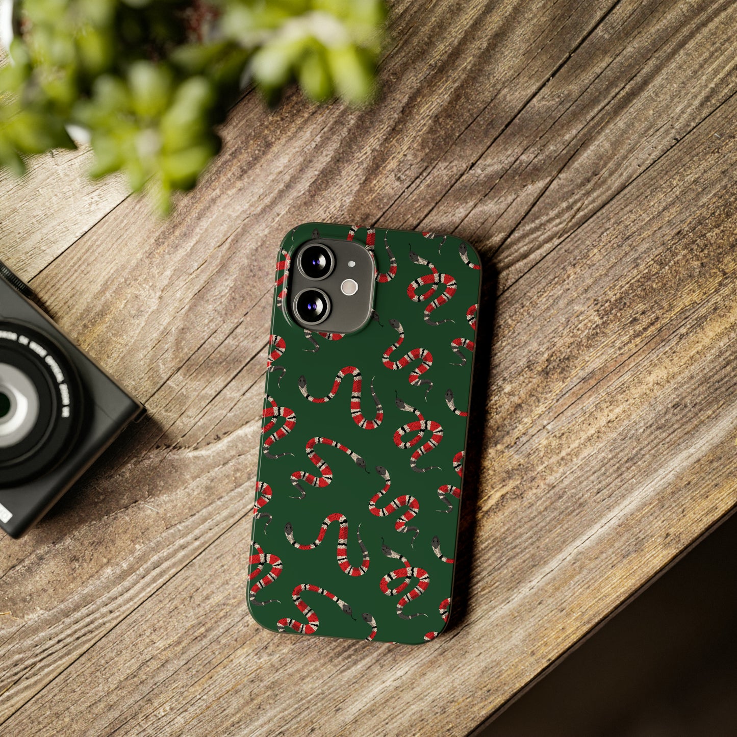 Snake Pattern Snap Case