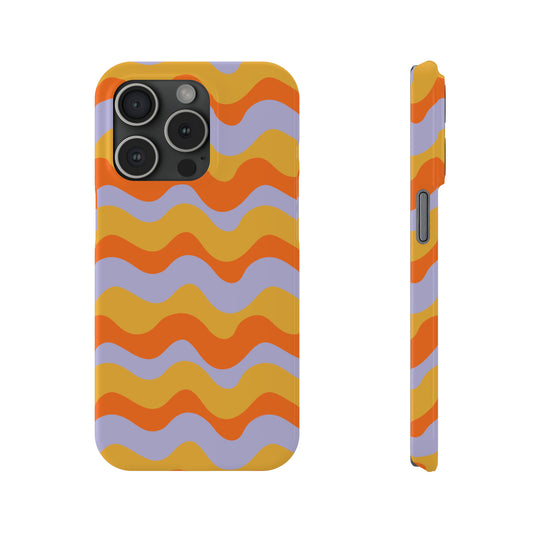 Retro Wavy Pattern Snap Case