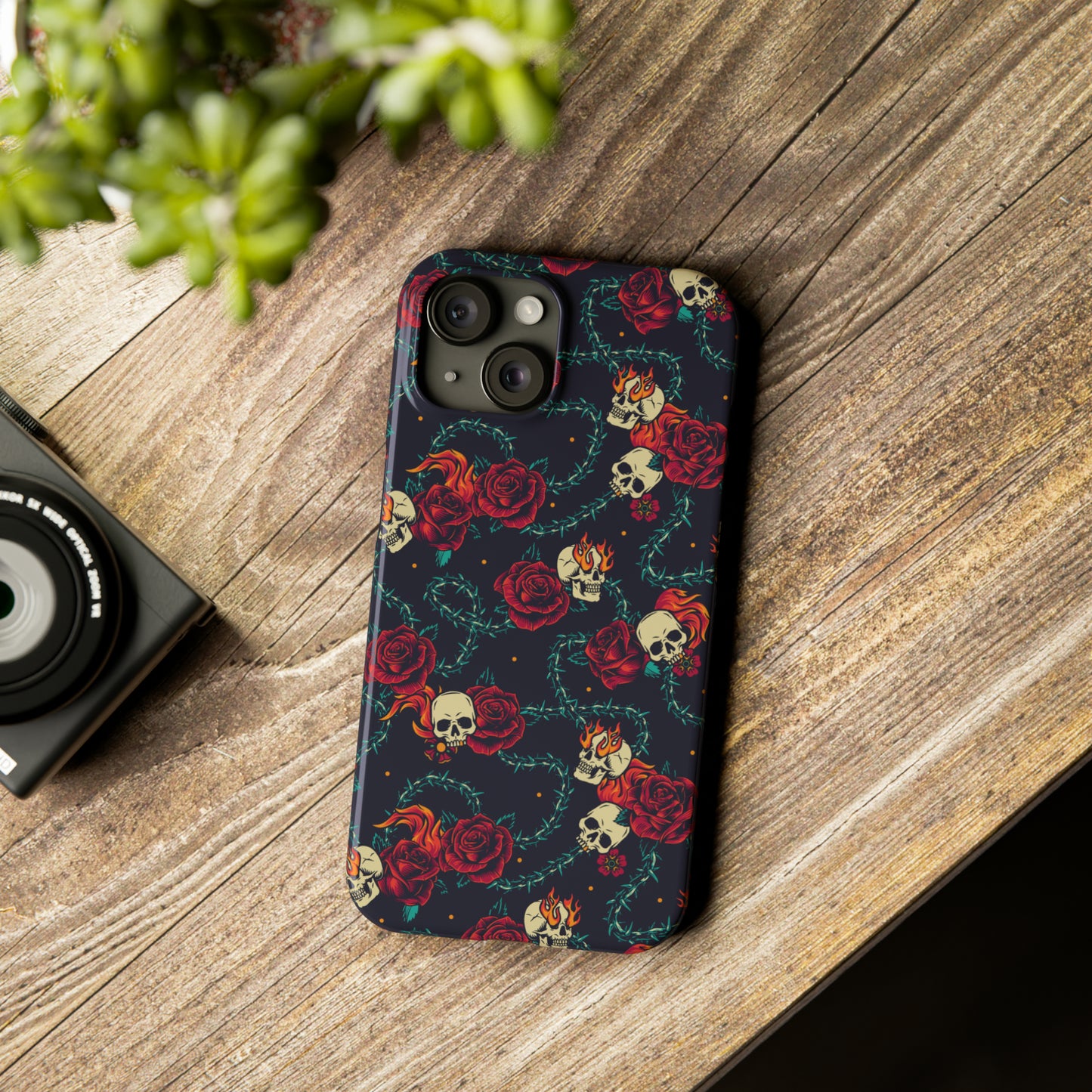 Skulls & Roses Snap Case