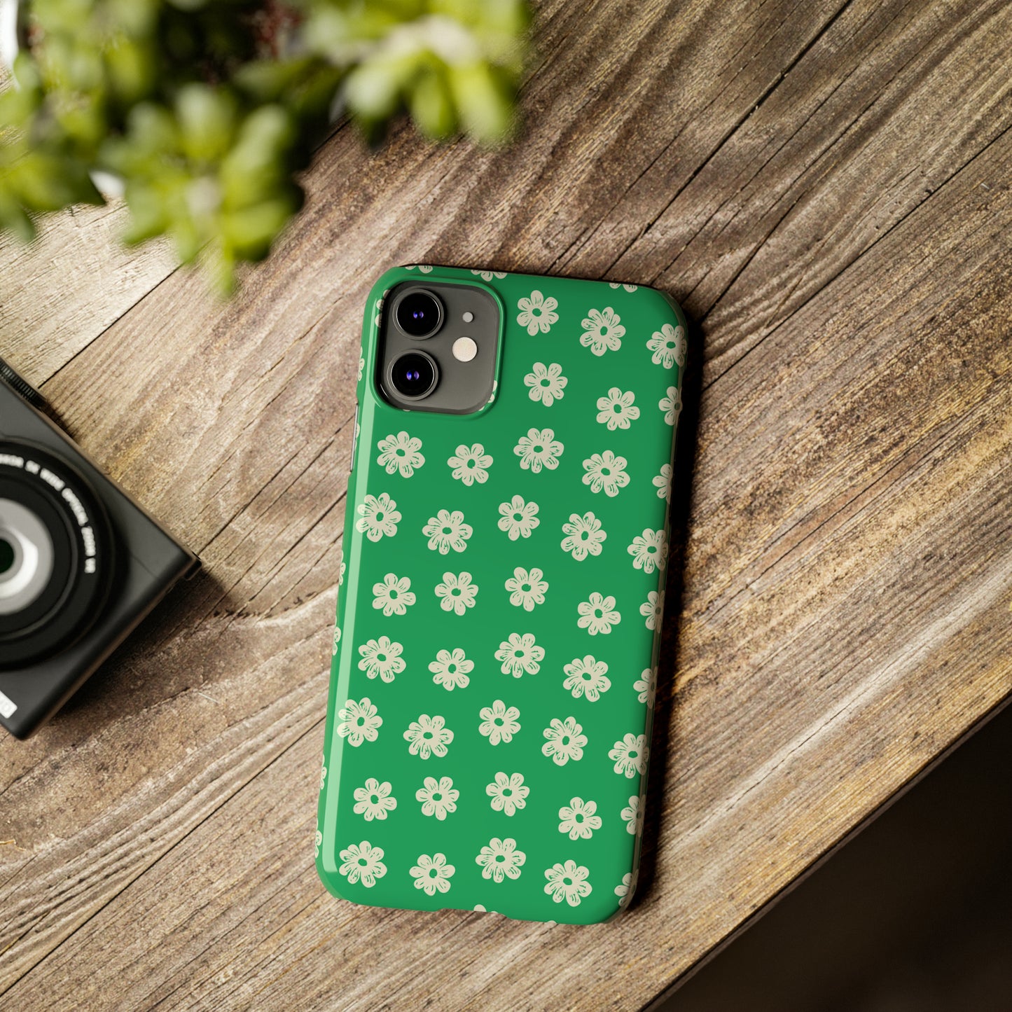 Retro Floral Snap Case