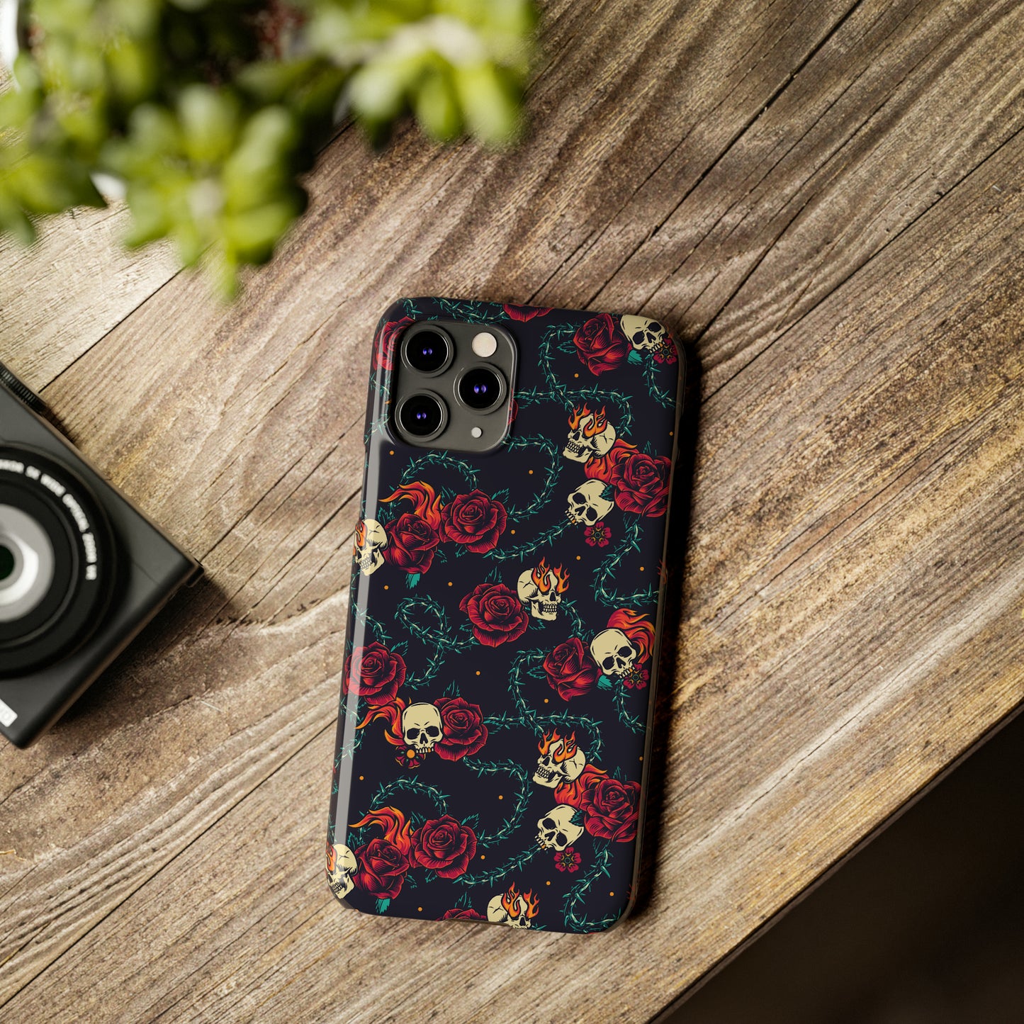 Skulls & Roses Snap Case