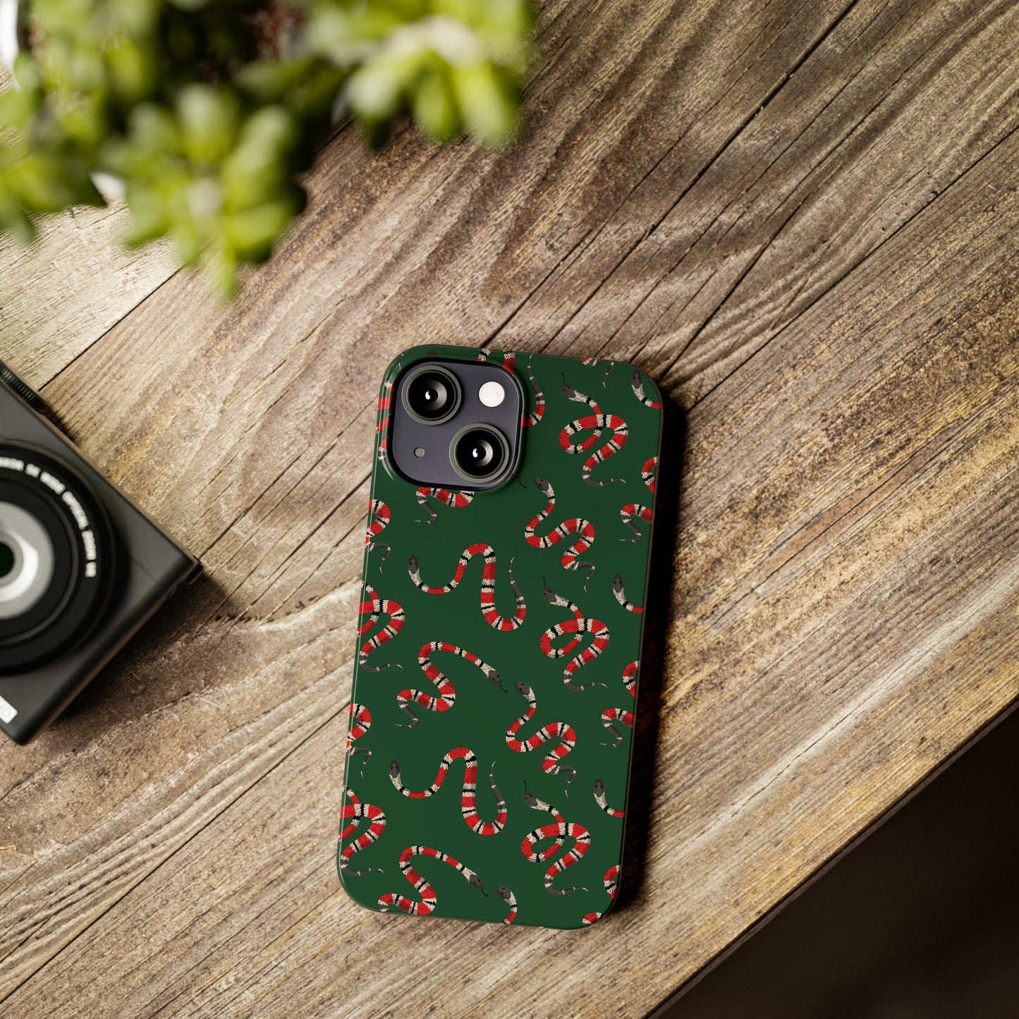 Snake Pattern Snap Case