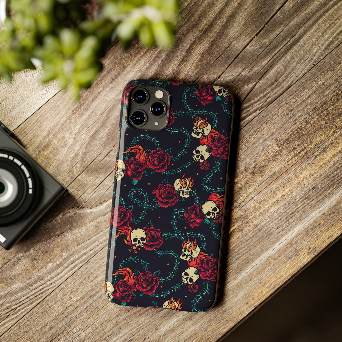 Skulls & Roses Snap Case