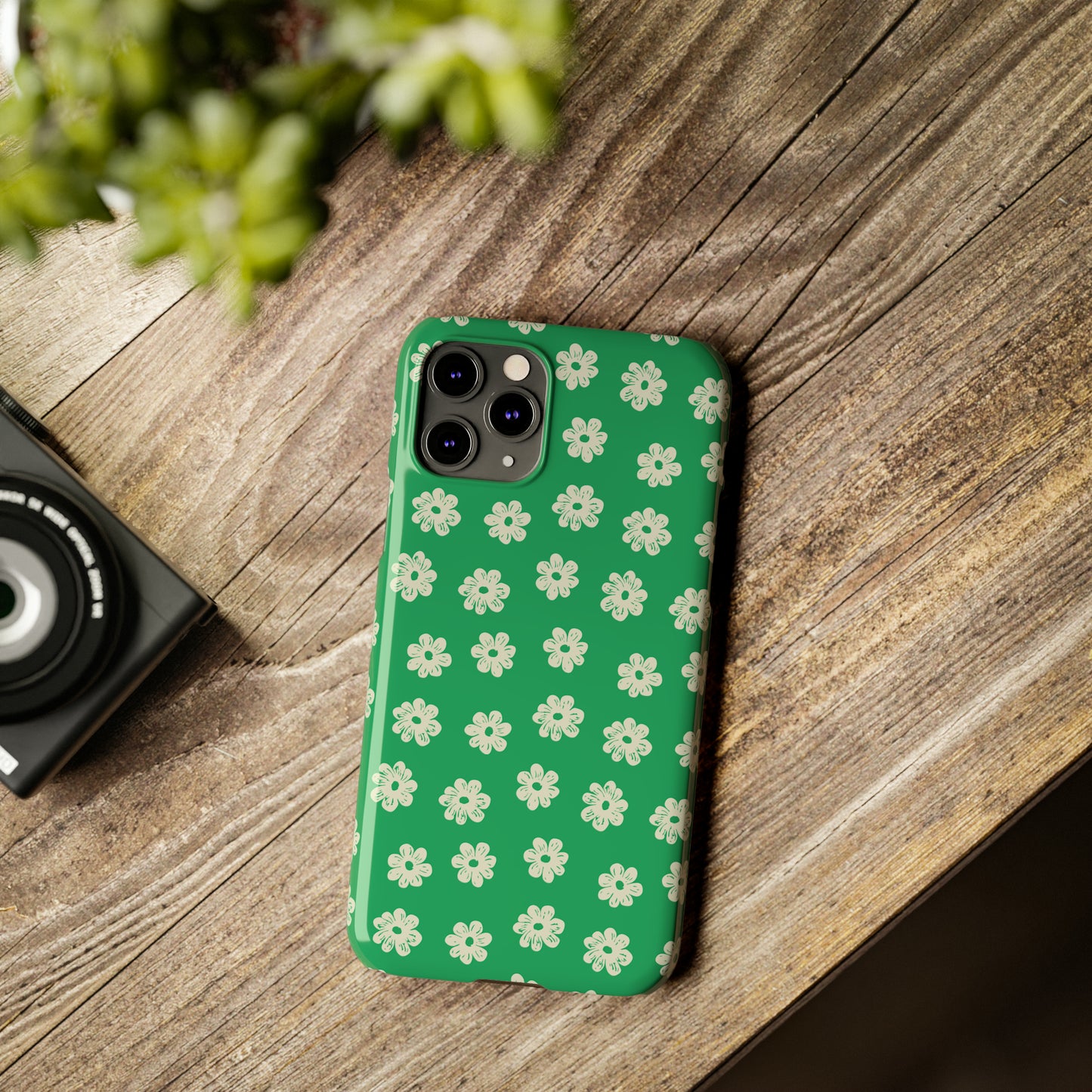 Retro Floral Snap Case